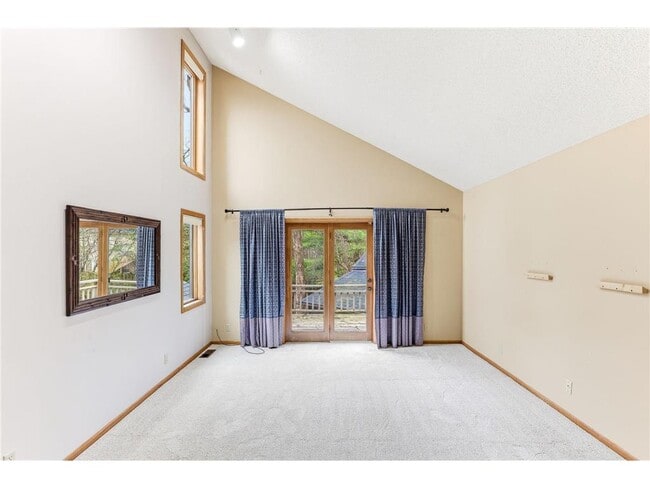 Building Photo - 5880 Christmas Lake Rd