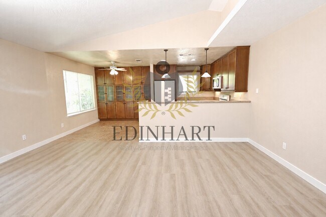 Building Photo - 6353 N Brix Ave