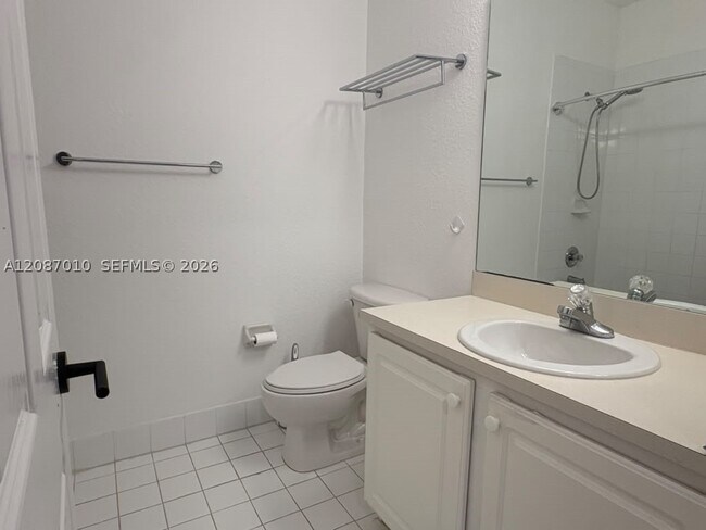 Building Photo - 8671 NW 112th Ct