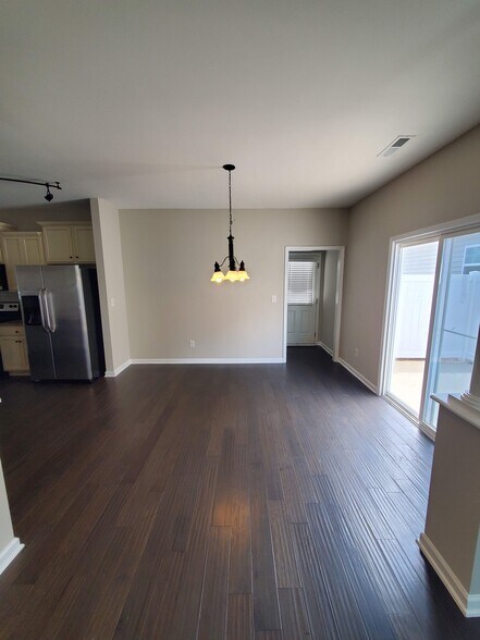 Dinning room view 1 - 101 Scuppernong Way