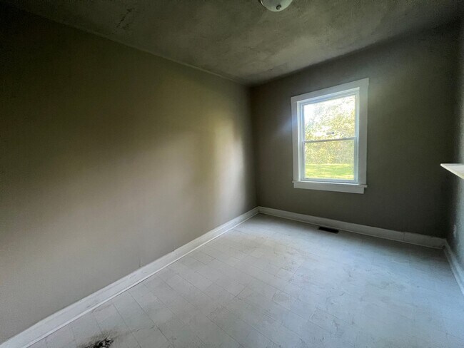 Building Photo - Remodeled 2 bedroom house with large yard.