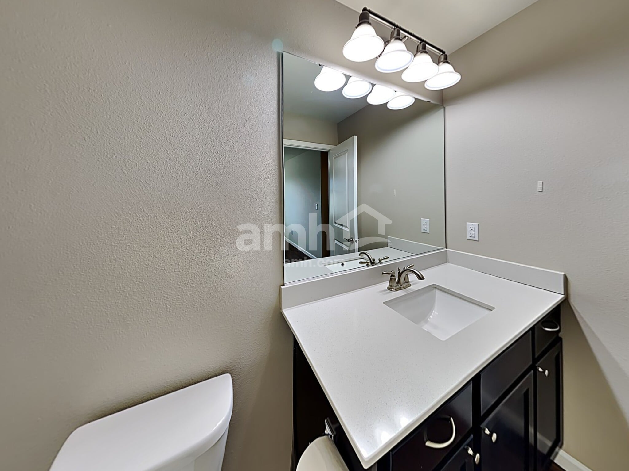 Building Photo - 1055 Riggs Dr E