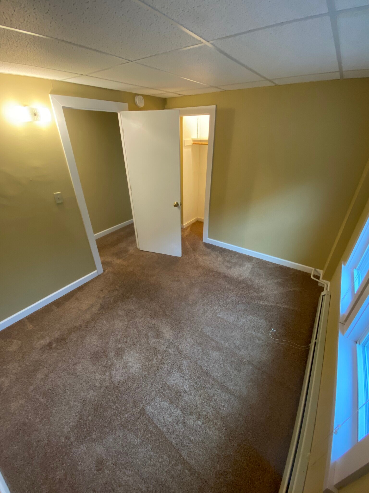 Building Photo - 7932 Violet Dr