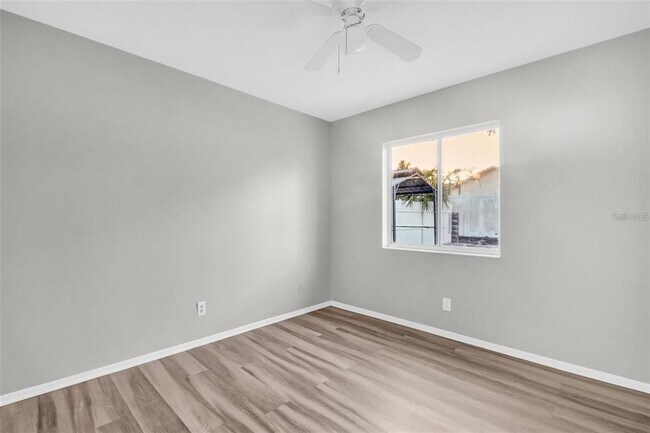 Building Photo - 12392 Cumberland Dr