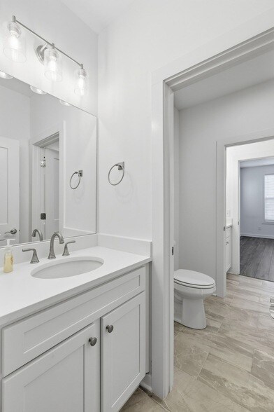 Building Photo - 1170 Dickerson Rd