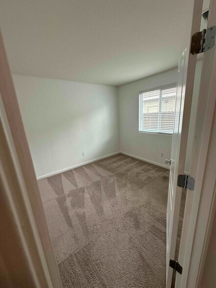 Building Photo - 1335 Meadow Ranch St