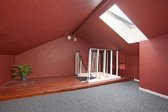 Building Photo - 3 Bedroom House in Paradise Hills