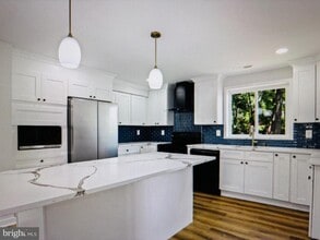 Building Photo - 15990 Charles Town Rd