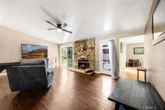 Building Photo - 10732 Lindesmith Ave