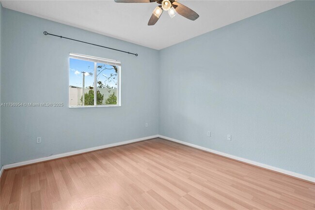 Building Photo - 6455 Catalina Ln