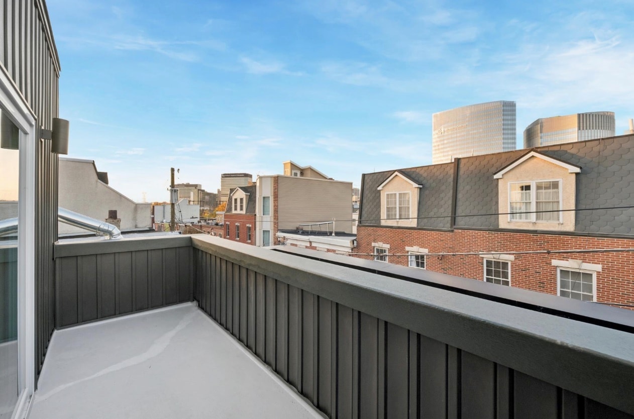 Building Photo - 2600 Webster St