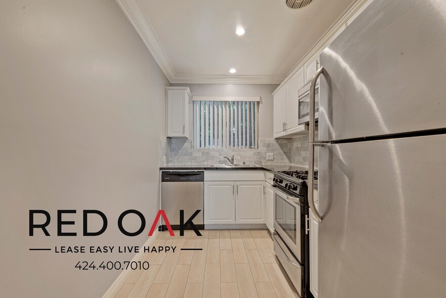 Building Photo - 436 S Oakhurst Dr