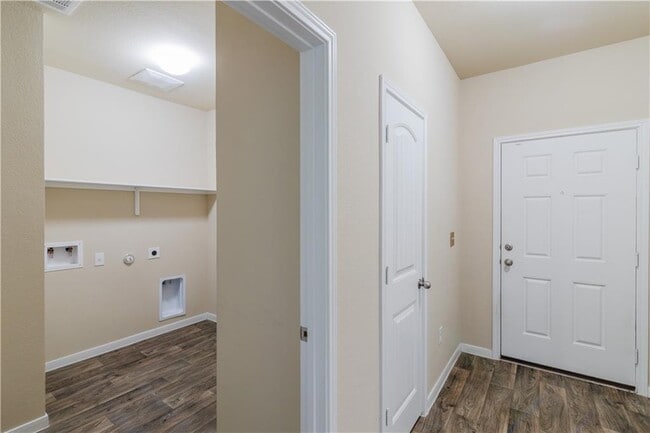 Building Photo - 15117 Bullbrier Rd