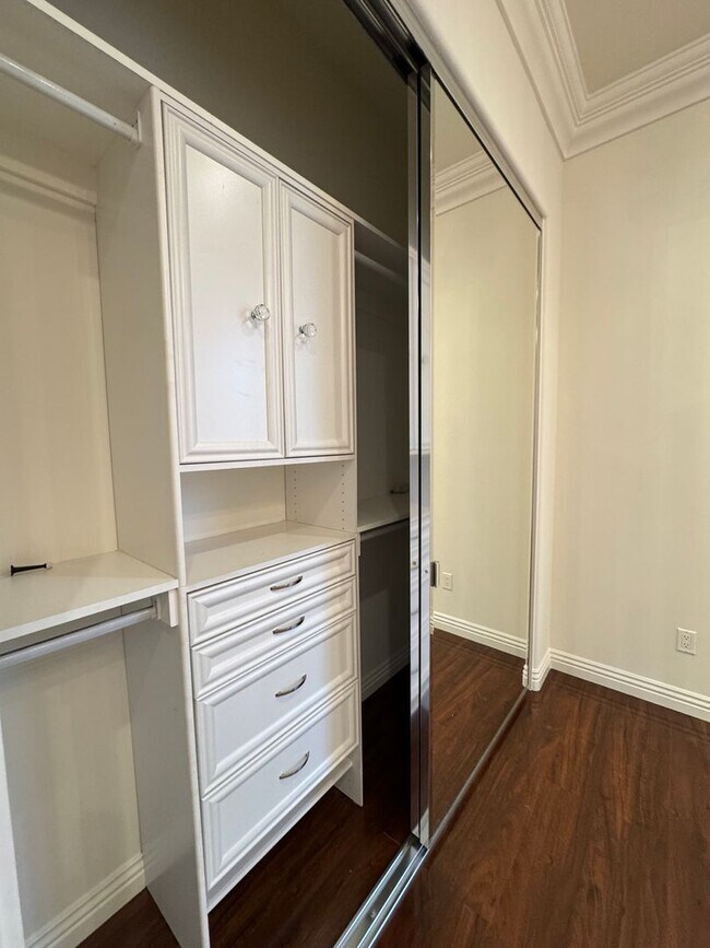 Building Photo - Peaceful North Hollywood street, charming three-bedroom, three-bathroom residence