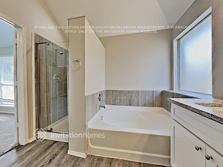Building Photo - 221 Mulberry Ln