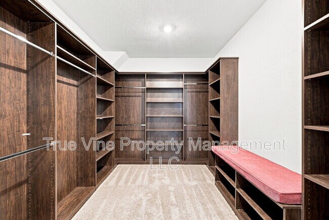Building Photo - 5432 Cloves Cv