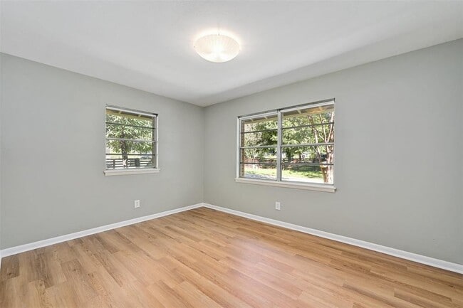 Building Photo - 707 Josephine St