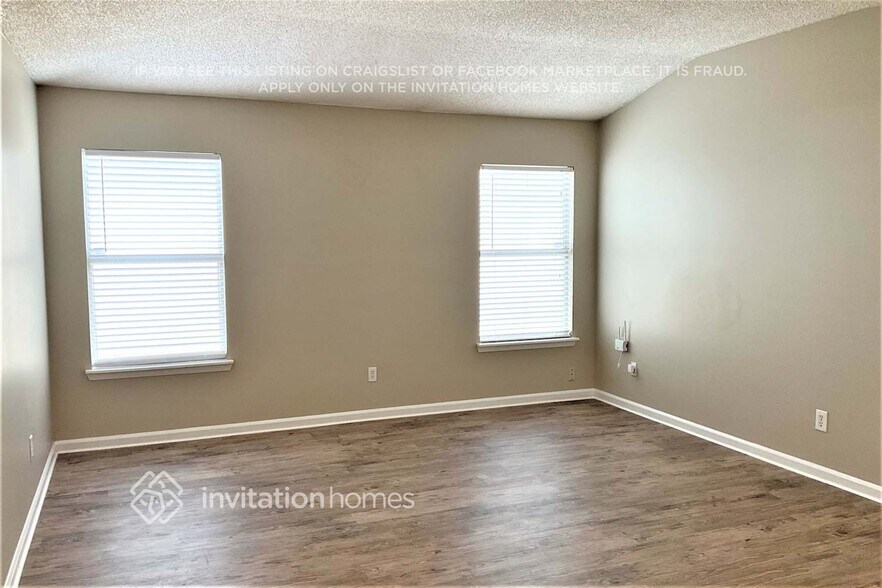 Building Photo - 12370 Carriann Cove Trail S