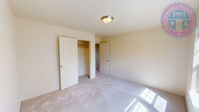 Building Photo - Bethany - Luxury Home, Central Air-Conditioning, Community Pool, Pet Welcome