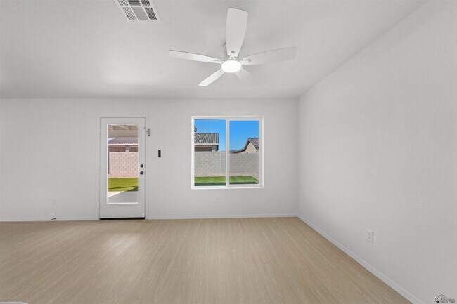 Building Photo - 7272 E 45th St