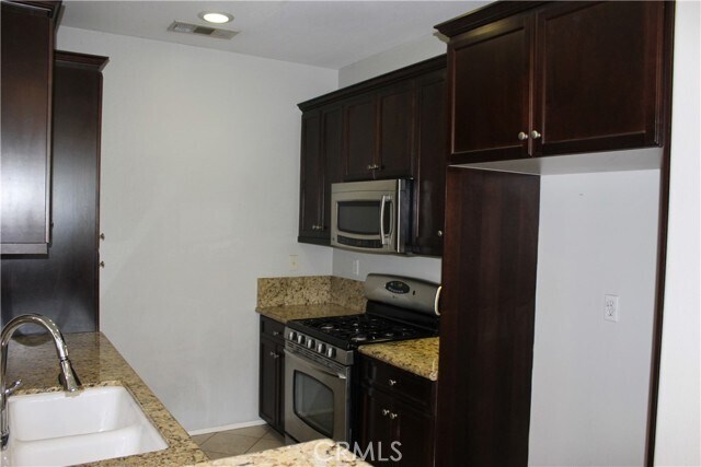 Building Photo - 12470 Travanca Ln