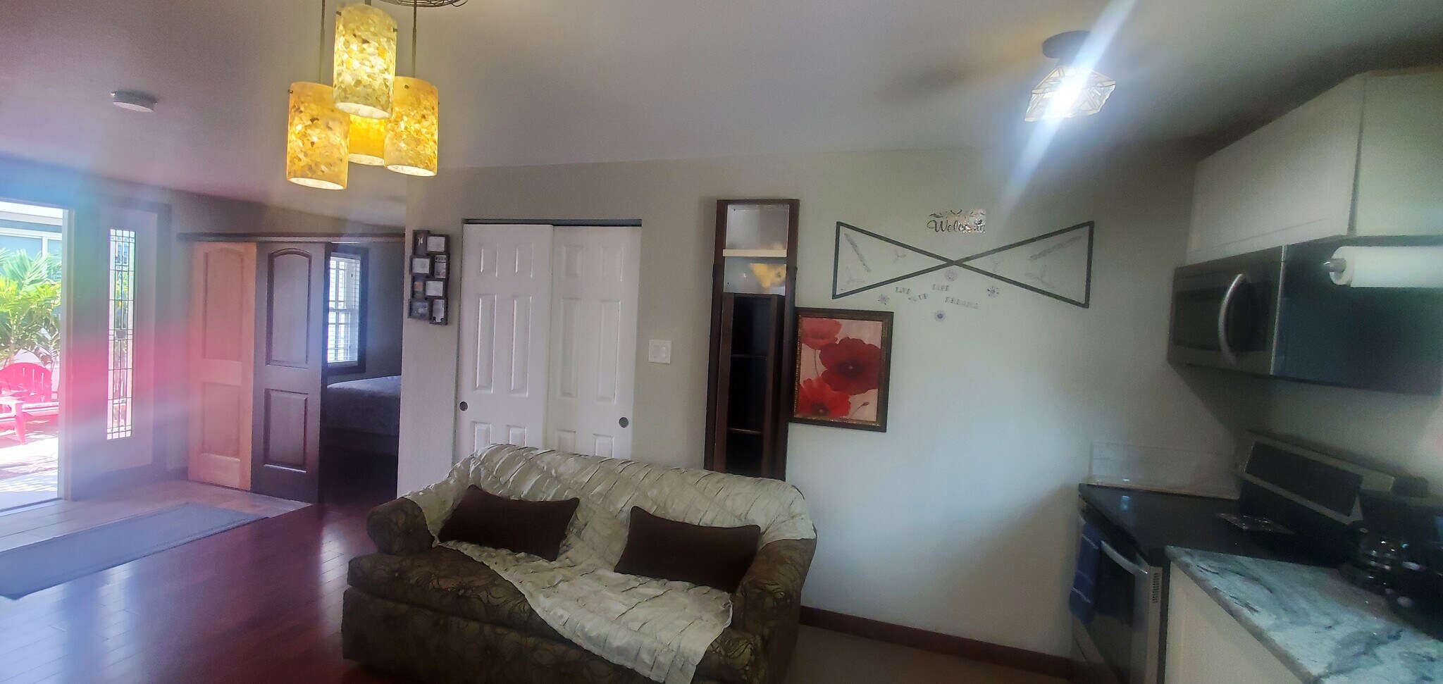 Building Photo - 809 4th Ave N