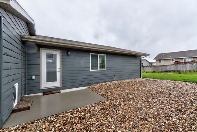 Building Photo - 5249 Coal Bank Dr
