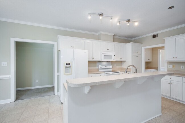 Building Photo - 434 Keeling Ln