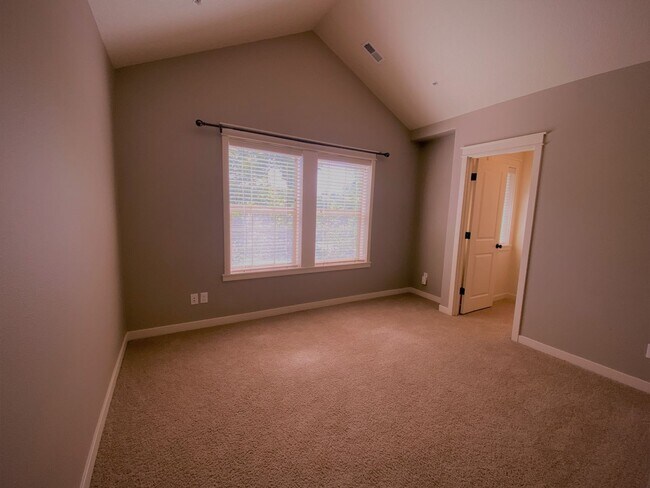 Building Photo - 28839 SW Costa Cir W