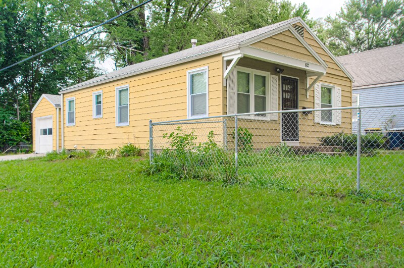 Building Photo - 7946 Main St