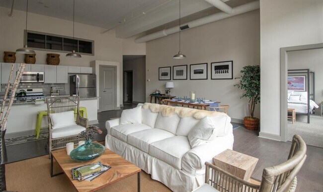 Interior Photo - Skyroom Lofts at Sheas