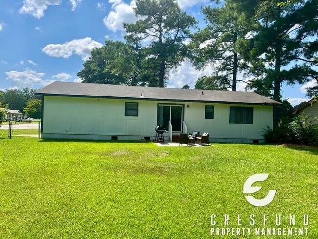 Building Photo - Conveniently Located Close to Cape Fear Va...