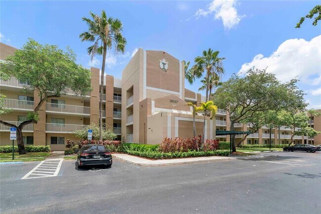 Building Photo - 9537 Weldon Cir