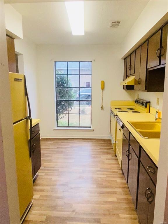 Building Photo - 1244 Seth Johnson Dr