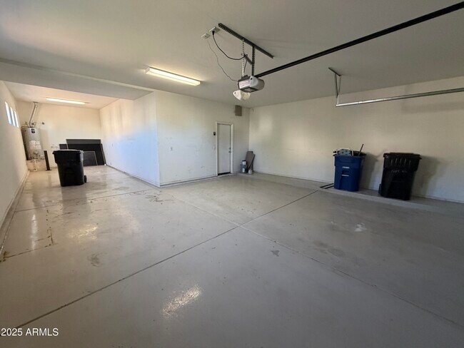 Building Photo - 6285 S Fawn Ct