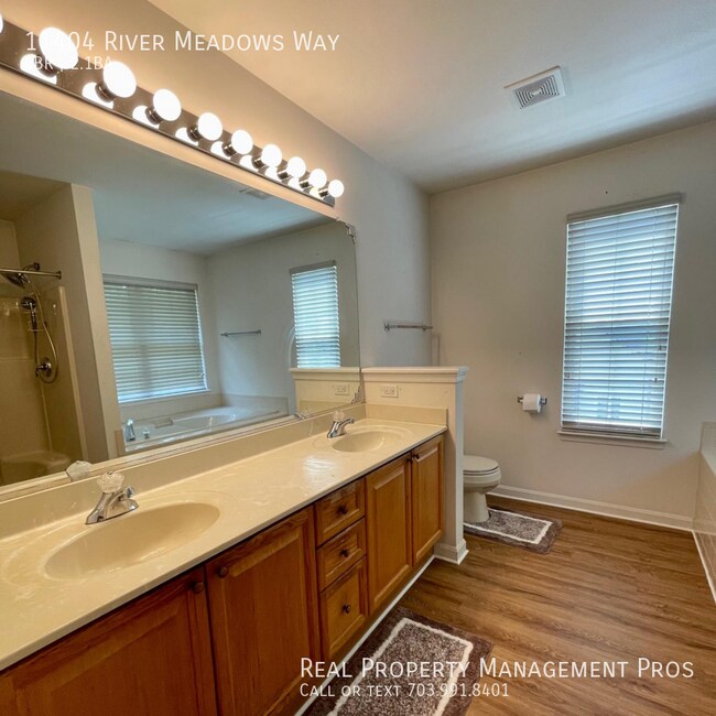 Building Photo - 11404 River Meadows Way