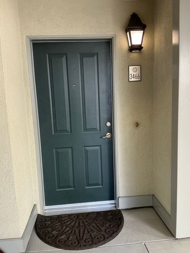 Building Photo - For Lease ~ 1 Bedroom 1 Bath 4th Floor Watermarke Condo in Irvine