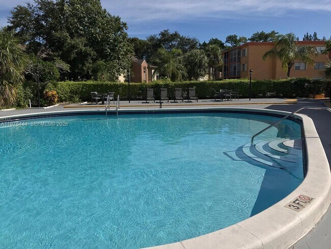 Building Photo - 4304 NW 9th Ave