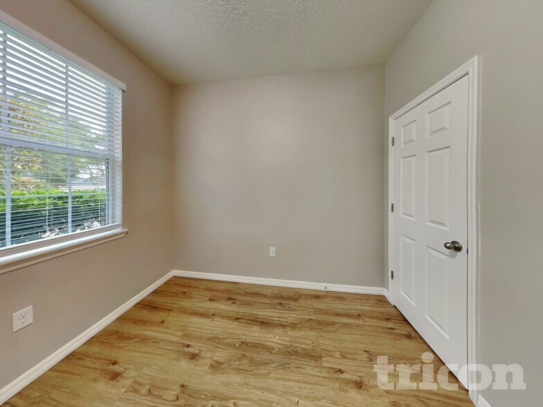 Building Photo - 158 Blackstone Creek Rd