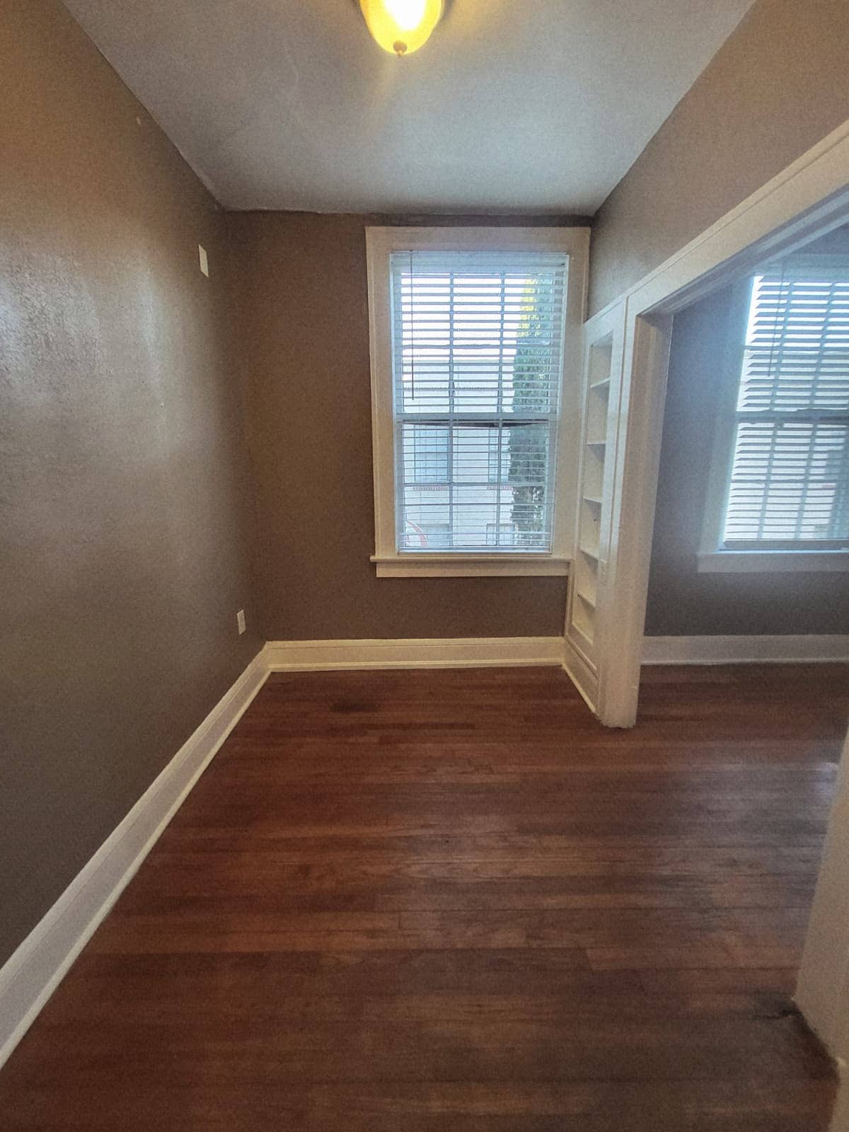 Building Photo - 1308 Willow Branch Ave