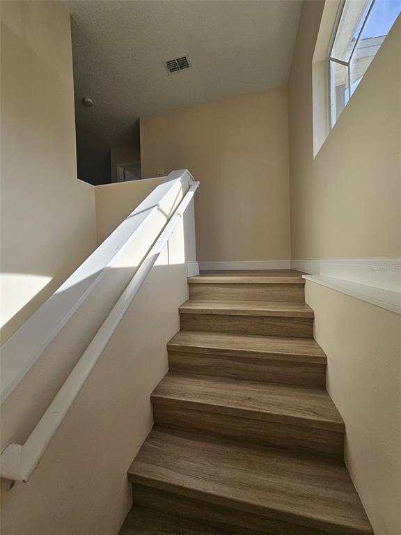 Building Photo - 14667 Laguna Beach Cir