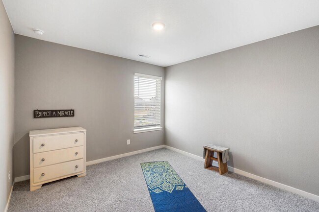 Building Photo - Beautiful New 4 Bed 3 Bath House in North ...