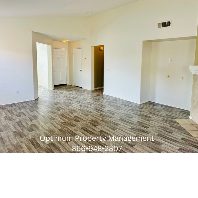 Building Photo - 13634 Winewood St