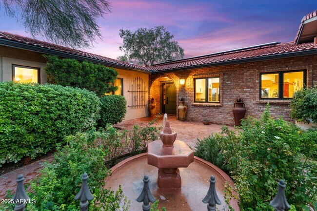 Building Photo - 1710 W Camino Dr