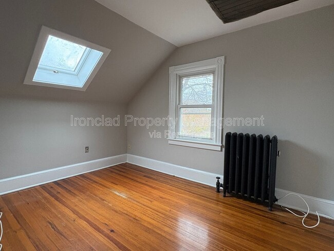 Building Photo - 15 Omo St