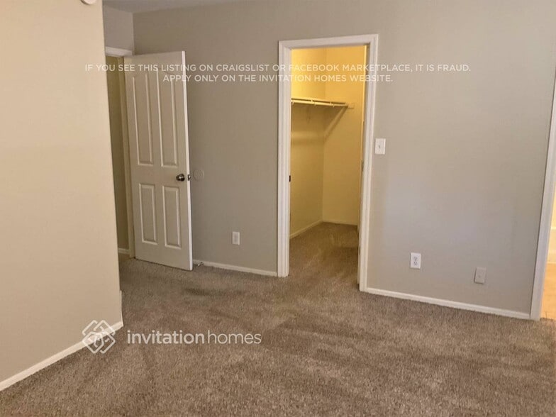 Building Photo - 250 Dakota St