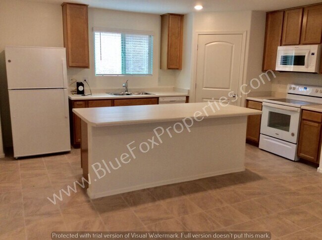 Building Photo - 8790 E Stone Meadow Cir
