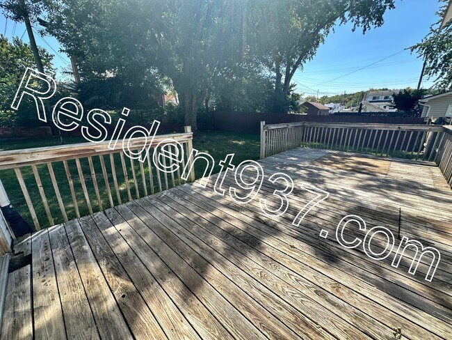 Building Photo - 3 Bed 1 bath home