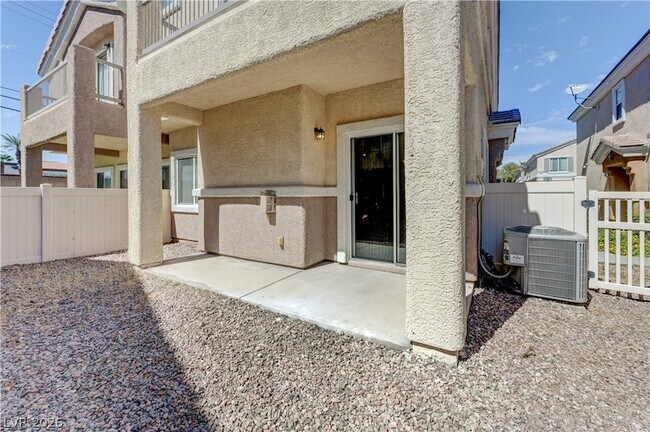 Building Photo - 5507 Big Red Ct