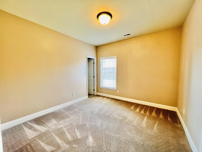 Building Photo - 630 Summer Cove Cir NW